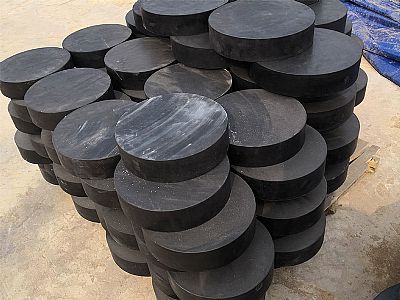 陇南板式橡胶支座由若干层橡胶片与薄钢板经加压硫化
